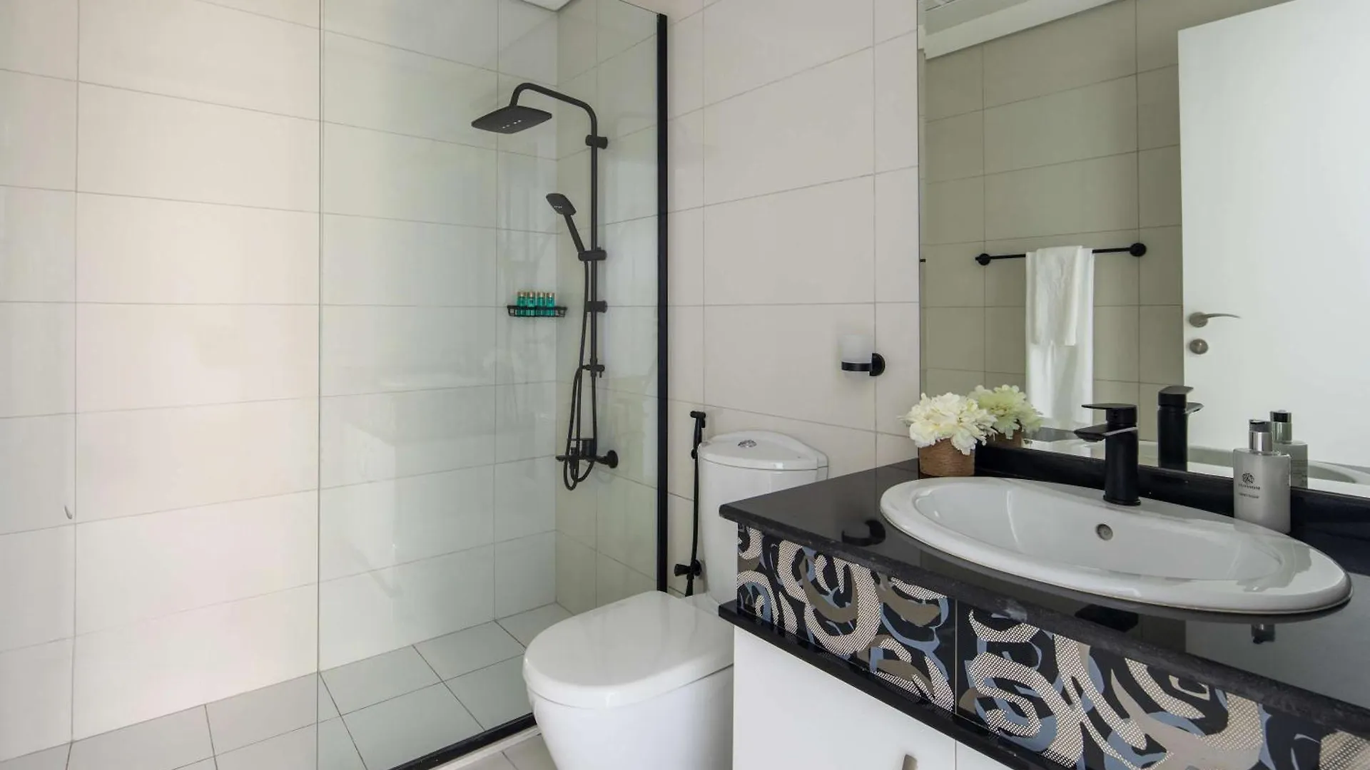 Frank Porter - The Residences At Business Central Tower Дубай Апартаменты