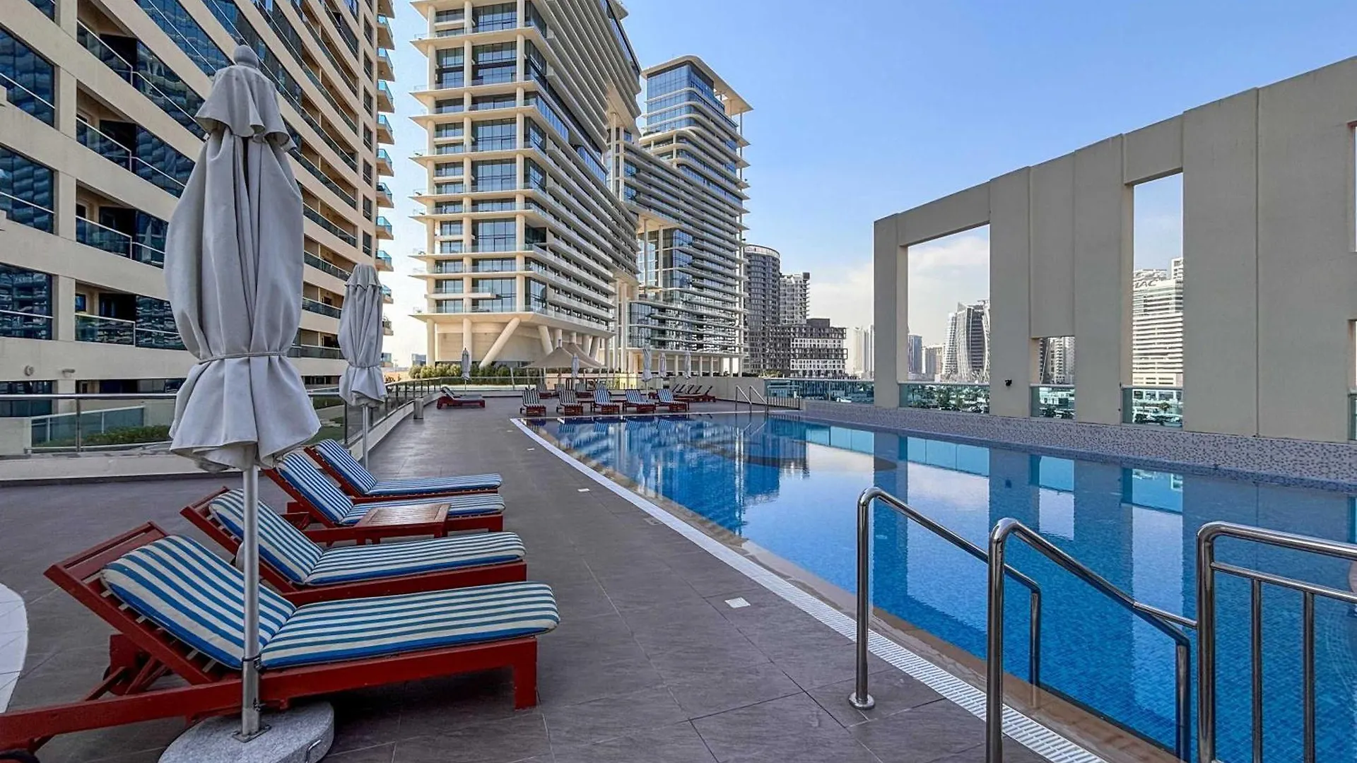 Апартаменты Frank Porter - The Residences At Business Central Tower Дубай ОАЭ